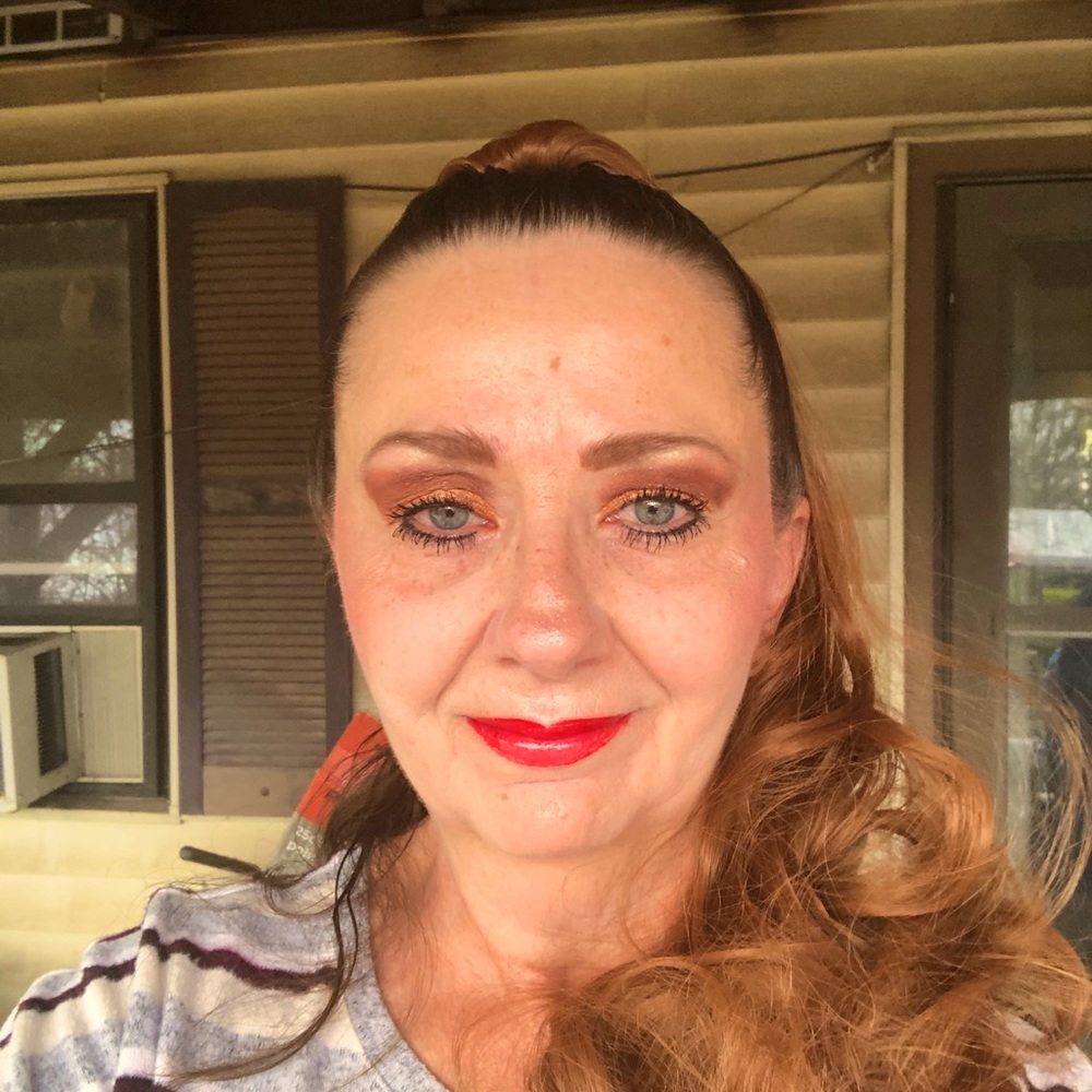 Meet your Posher, Iris